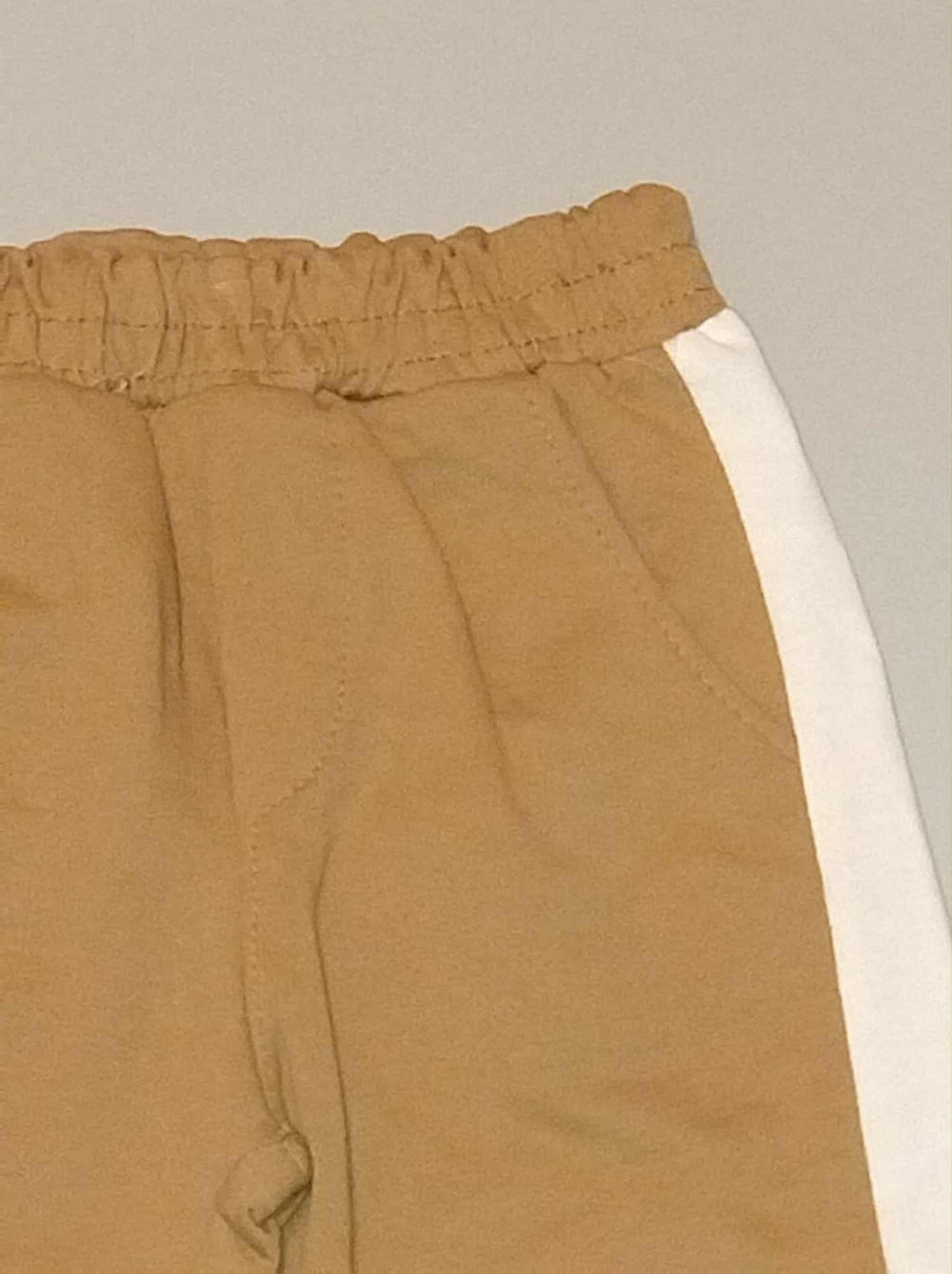 Dres dziecięcy z kapturem beżowy uniwersalny bluza i spodnie Bambik