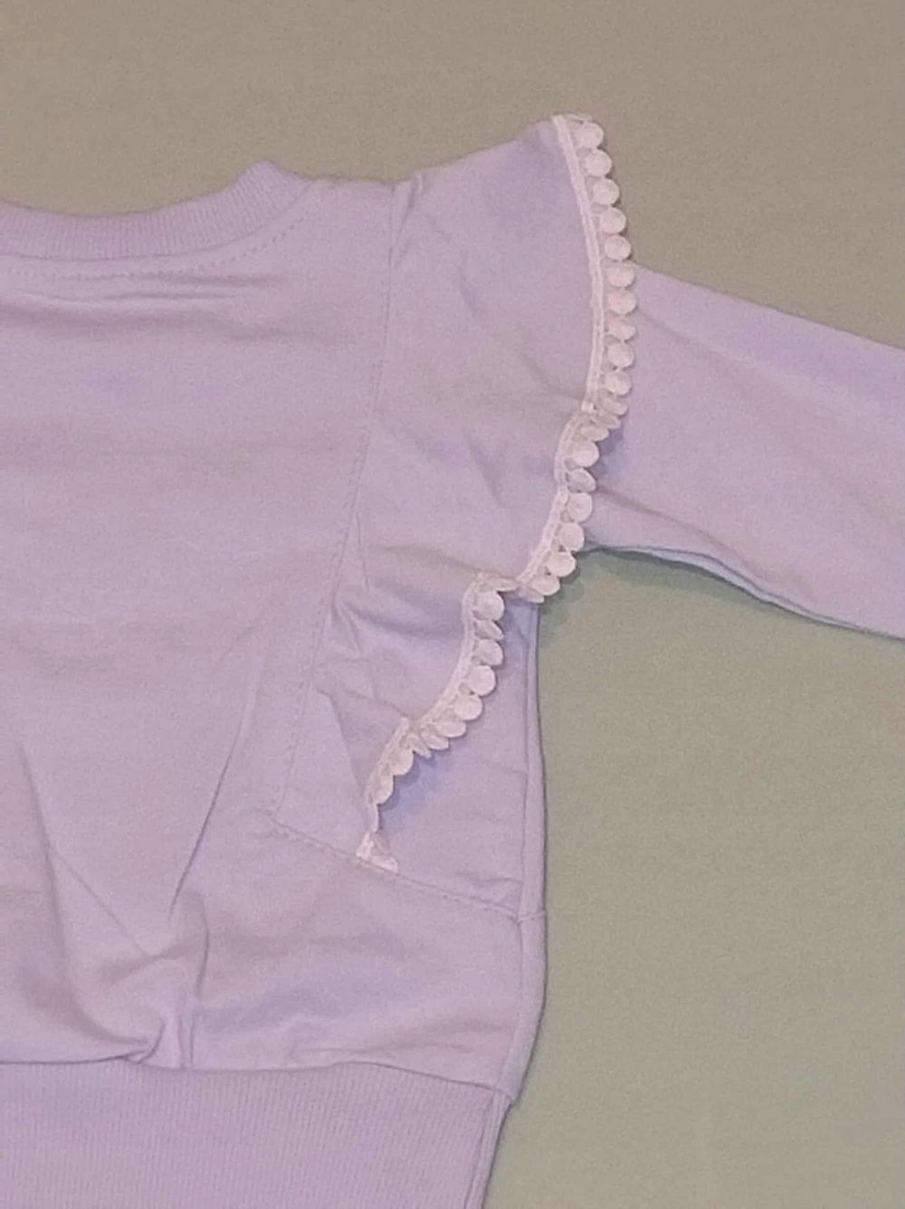 Komplet dziewczęcy liliowy bluza z falbanką i spodnie Bambik